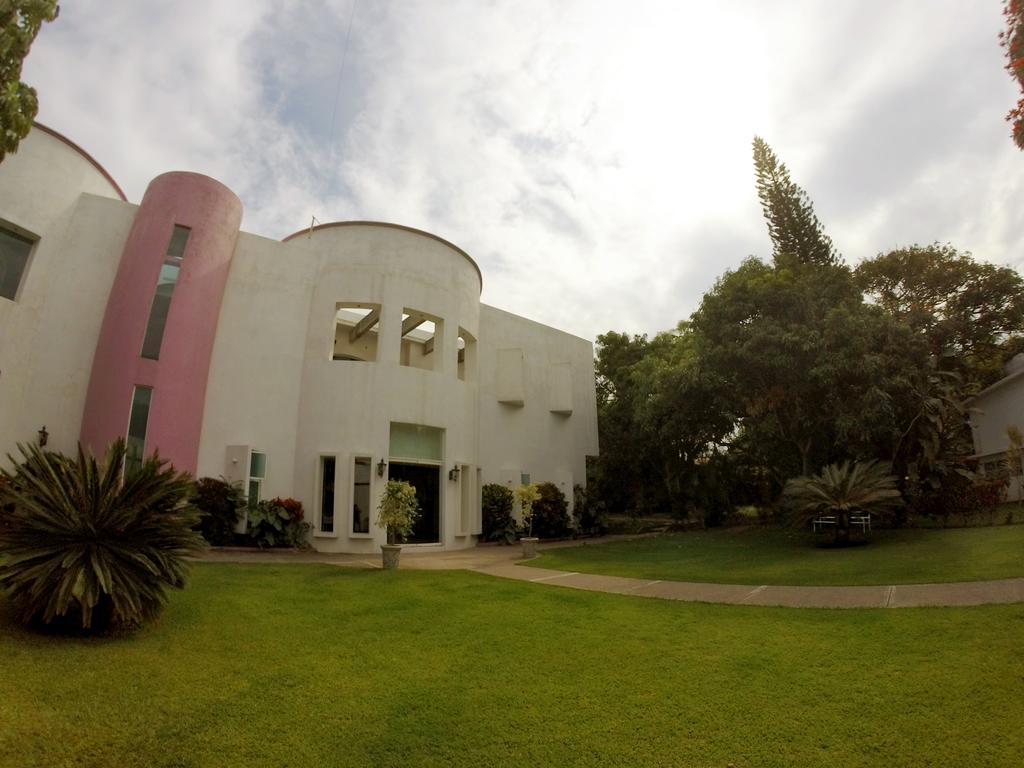 Hotel Hacienda Del Rio Oaxtepec Exterior photo